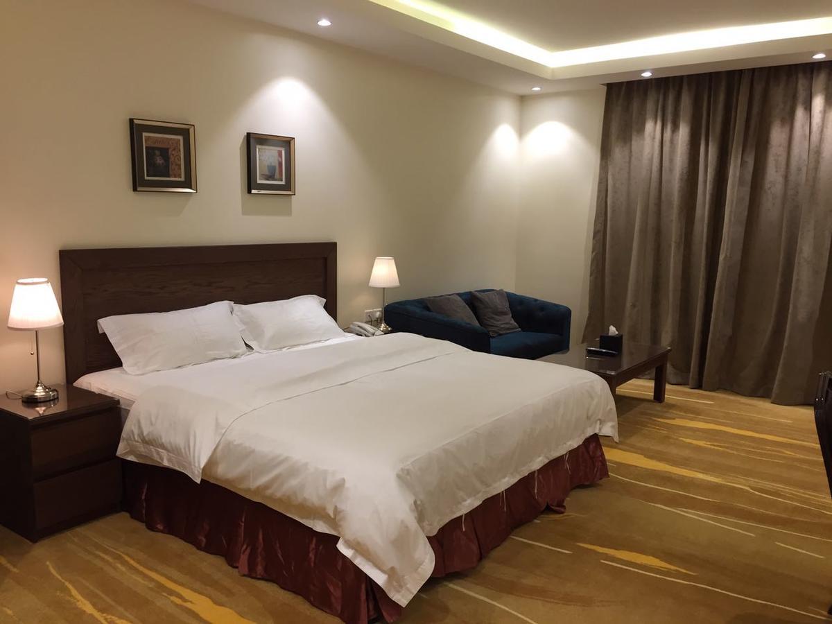 Asfar Plaza Aparthotel Al Khobar Esterno foto