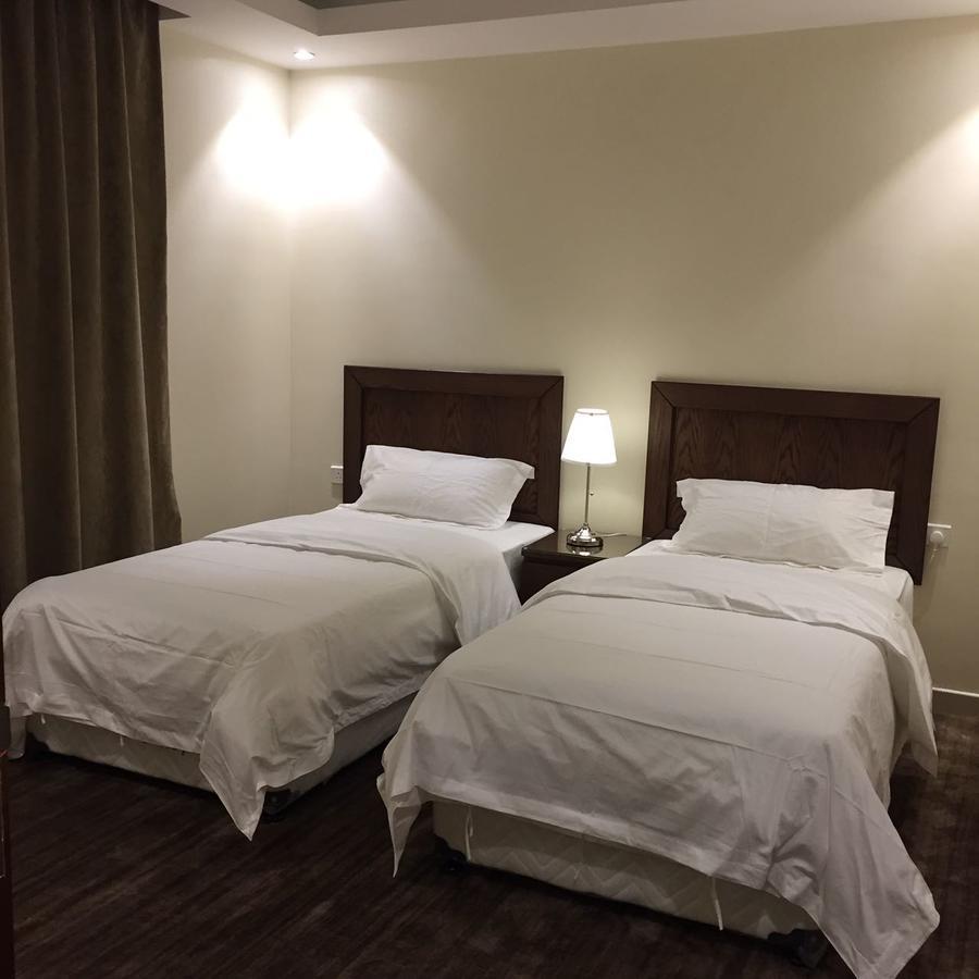 Asfar Plaza Aparthotel Al Khobar Esterno foto