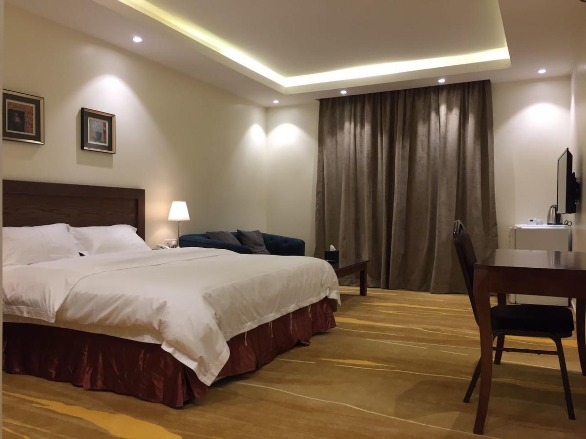 Asfar Plaza Aparthotel Al Khobar Esterno foto